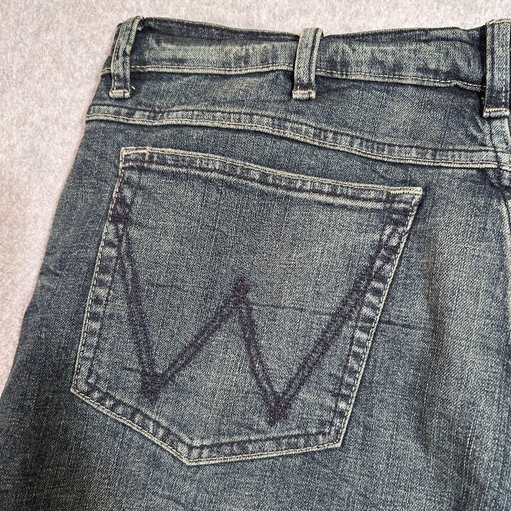 Wrangler Mens Jeans 38x30 Straight Fit Medium Wash - Picture 7 of 7